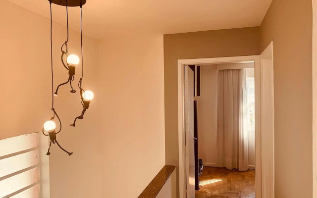 Lindo Sobrado ( 3 min. Consulado EUA)