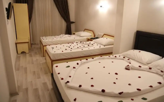 Dostlar Hotel