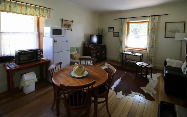 Christopher Hall's Colonial Accommodation