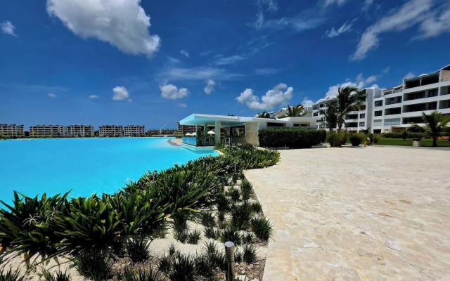 Oasis Turquesa Punta Cana Crystal Lagoon