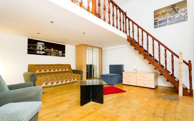 Opera Apartments
