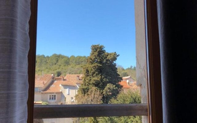 Le Clos Des Acacias