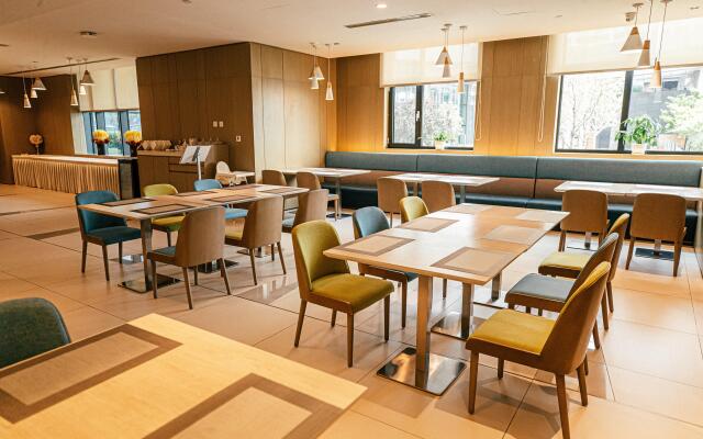Holiday Inn Express Yingkou Onelong Plaza by IHG