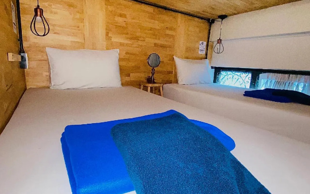 Sleep Owl Hostel
