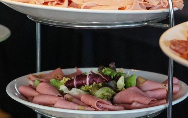 The Caleta Hotel Health, Beauty & Conference Centre