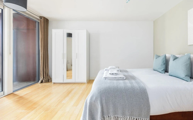 Spacious 2 Bed Apartment in Dalston