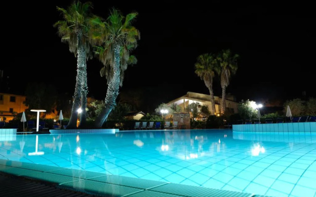 Hotel Castello (Horse Country Resort)