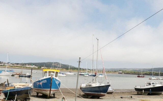 Havens End, Conwy