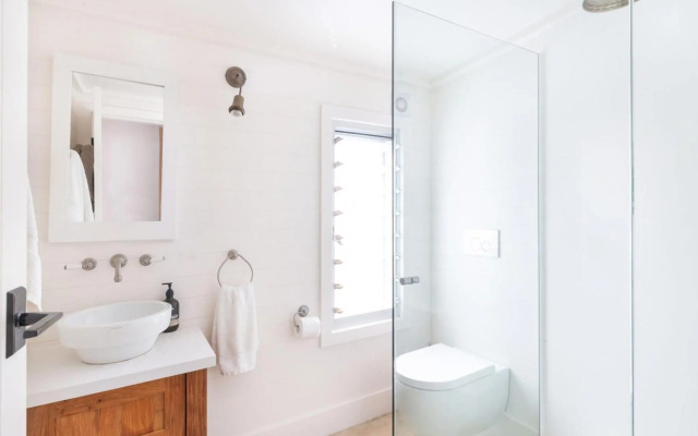 Coast at Hyams 4pm Check Out Sundays