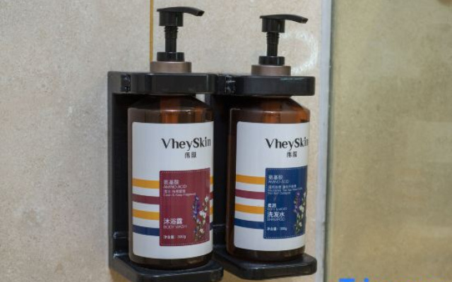 Vienna Hotel(Dengzhou Guangyi mall store)