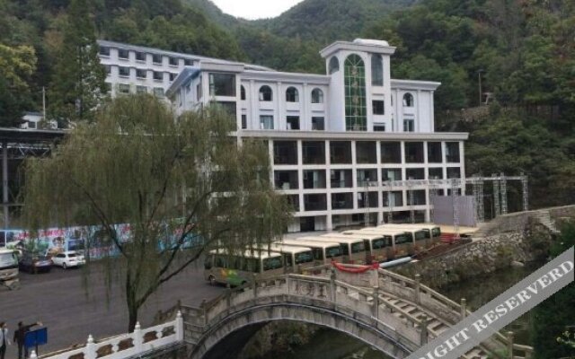 Longyu Bay Hotel