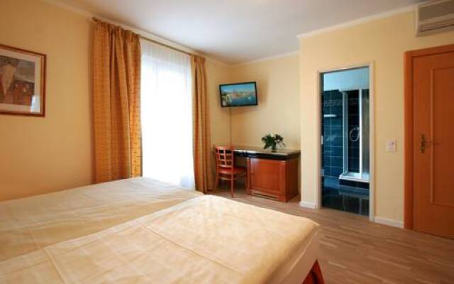 Hotel Garni Golf