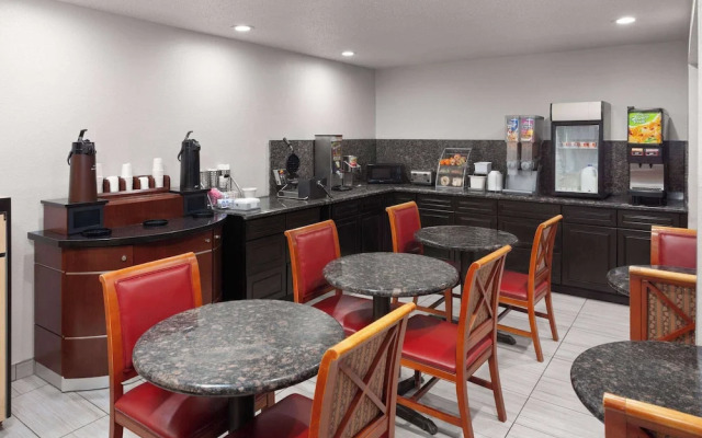 Super 8 Romeoville Bolingbrook