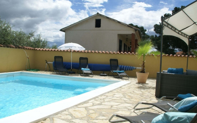 Lovely Villa in Kastelir Croatia With Private Pool