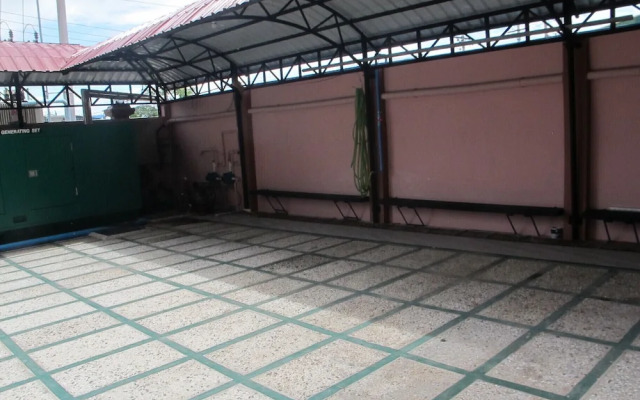 Shwe Pe Ti Hotel