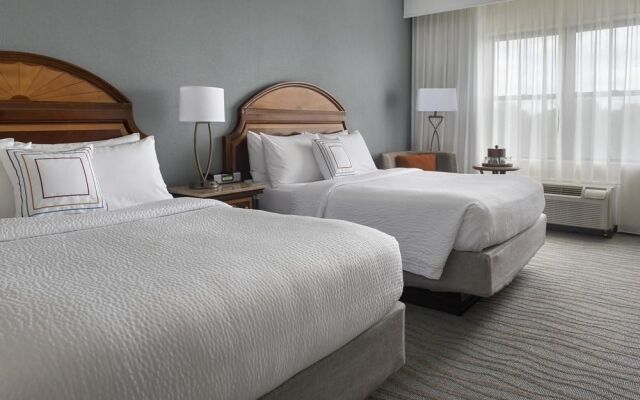 Courtyard Saratoga Springs