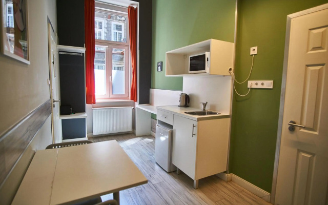 Z40 Apartments - hostAID