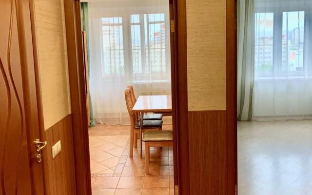 ABC Apartmens (ЭйБиСи Апартментс) на улице Толстого