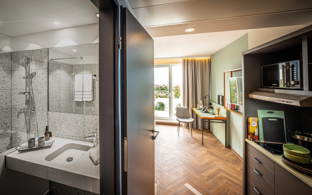 LOGINN Hotel Berlin Airport