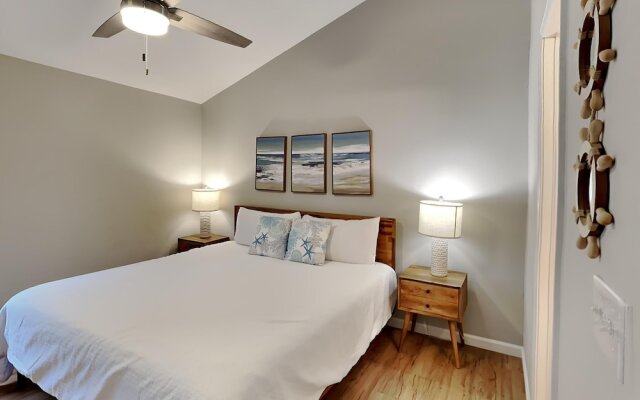 Commodore's Landing #214 - Stay Salty