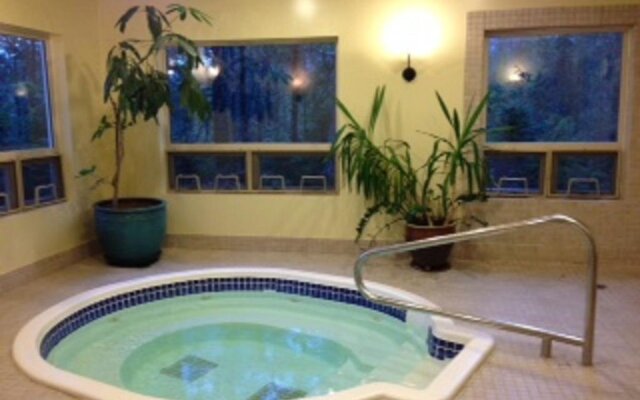 Glacier Mountain Lodge