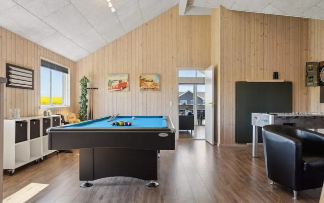 16 Person Holiday Home in Bogense