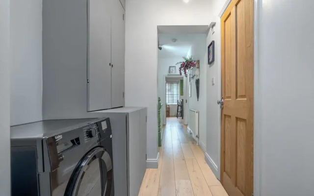 Claremont Apartment B - London