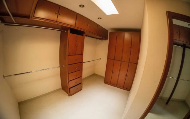 17 Residence For 15 People With Pool