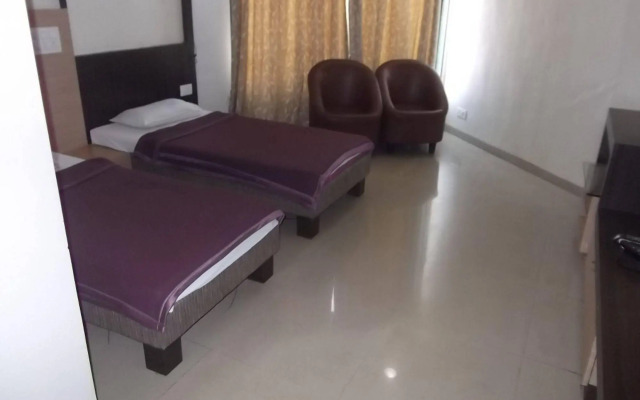 Hotel Nikhil Garden