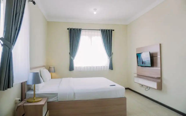 Well Furnished 2Br Grand Palace Kemayoran Apartment
