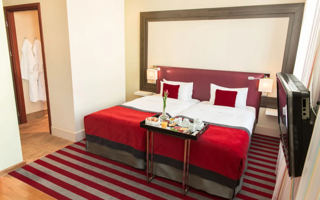 Mercure Warszawa Grand