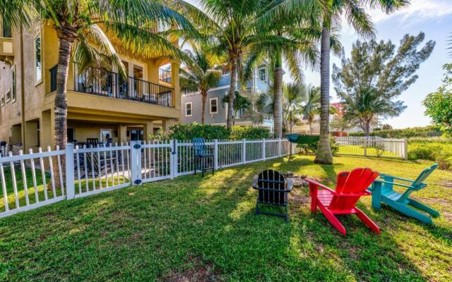 Hidden Treasure - Beach Front, Pool-spa