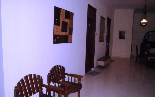 Griya Putri Dewi Family Guest House
