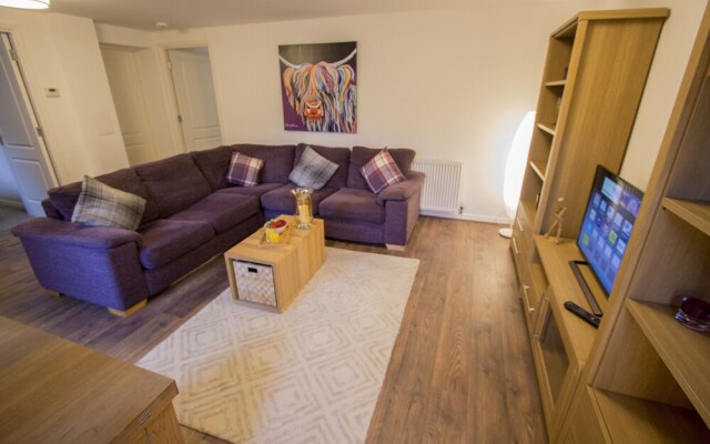 This fantastic 3 bed ground floor apartment has private parking too!