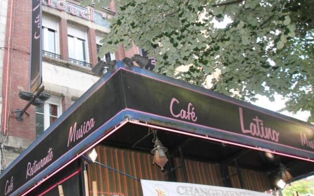 Latino Café