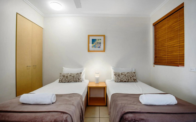 Rolling Surf Resort