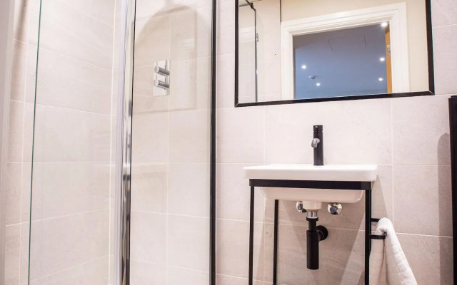 The Gresham Aparthotel