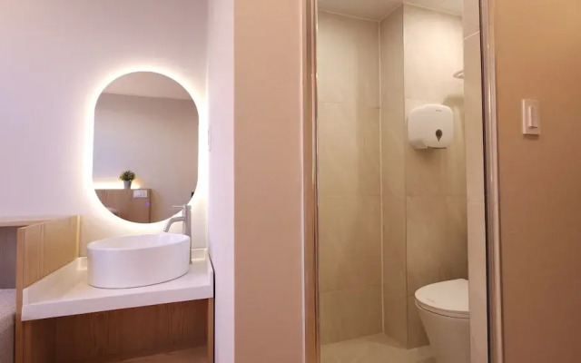 OYO Hostel Myeongdong 6