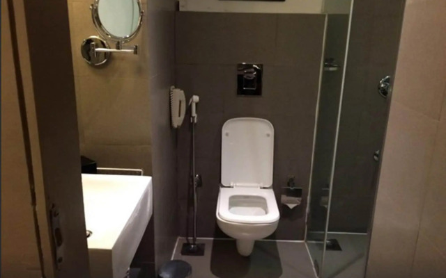 Royal Orchid Central, Vadodara