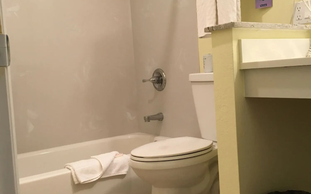 Travelodge by Wyndham Fairfield/Napa Valley