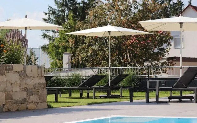 Landgasthof & Land-gut-Hotel Zur Rose