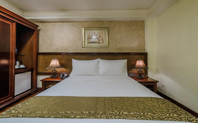 Villa Caceres Hotel