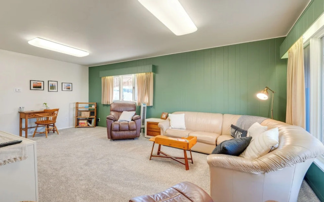 Patio, Grill & Outdoor Dining: Conrad Home!