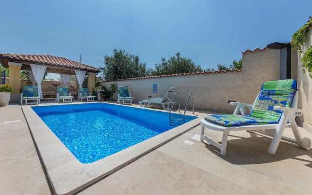 Beautiful Home in Fondole With Jacuzzi, Wifi and 2 Bedrooms