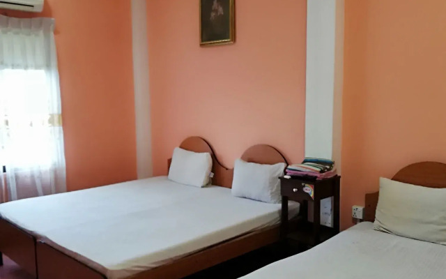 Sunshine Hotel & Hall