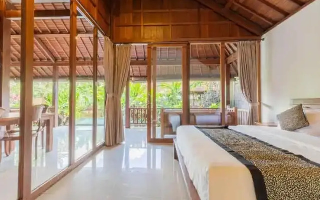 Sari Bungalow