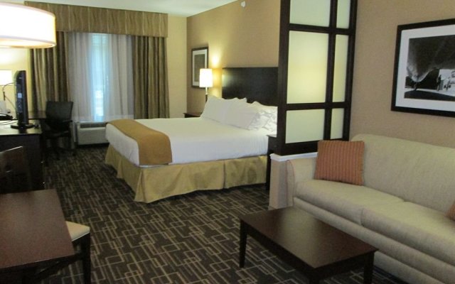 Holiday Inn Exp Suites Jackson Northeast