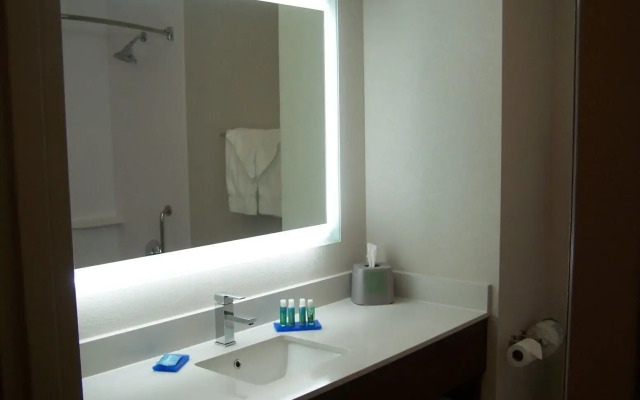 Holiday Inn Express New Albany - Louisville NW by IHG