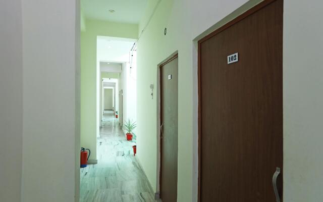 OYO 12193 Sandhya Hotel
