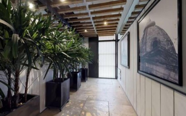 Downtown Beauty Brand New 1 BD
